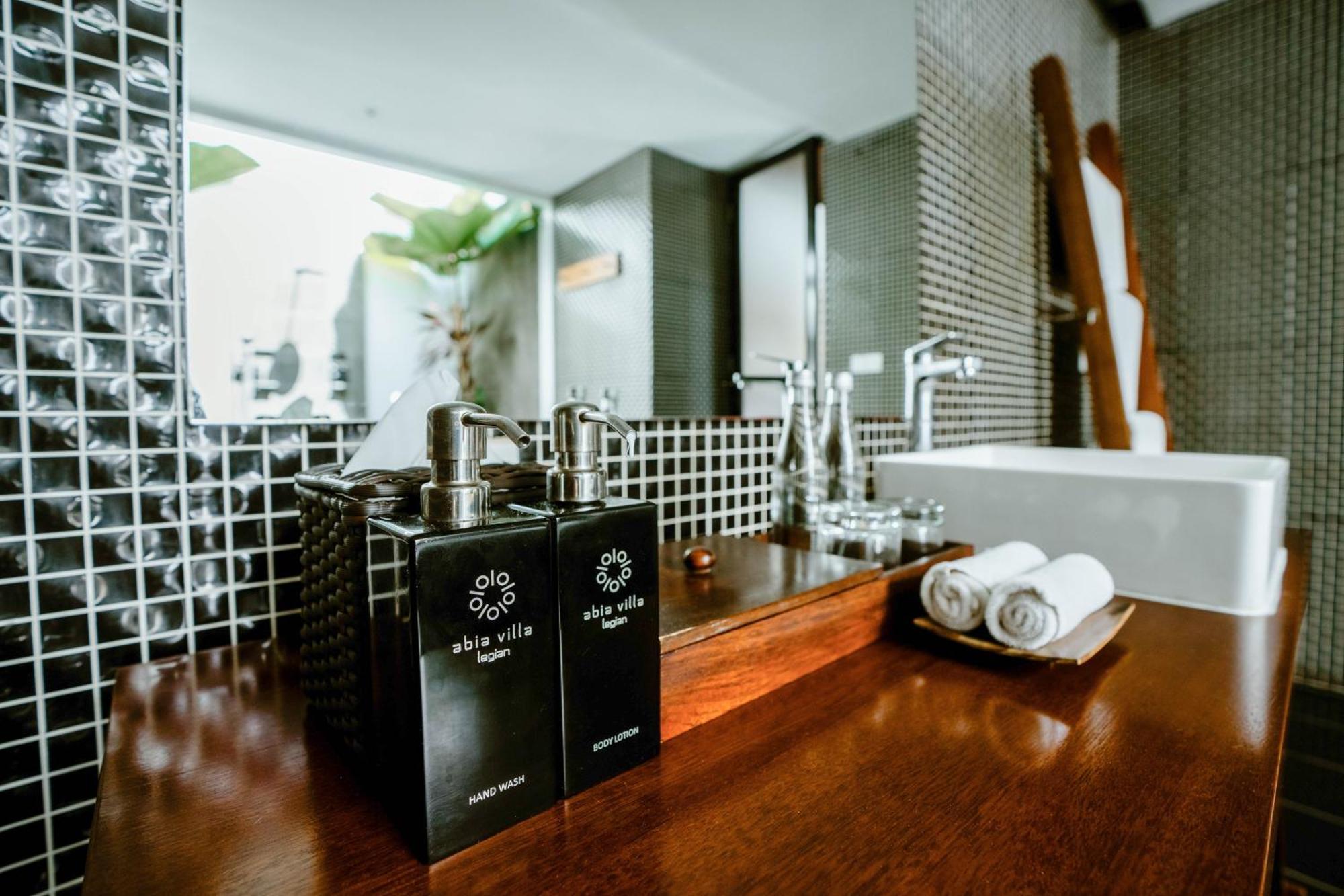 Abia Villa Legian Εξωτερικό φωτογραφία